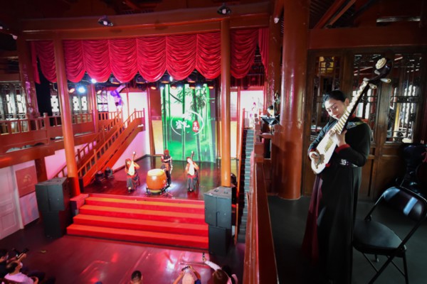 成都老人养生茶话：品味生活，健康长寿的秘密(成都老年人喝茶的地方)